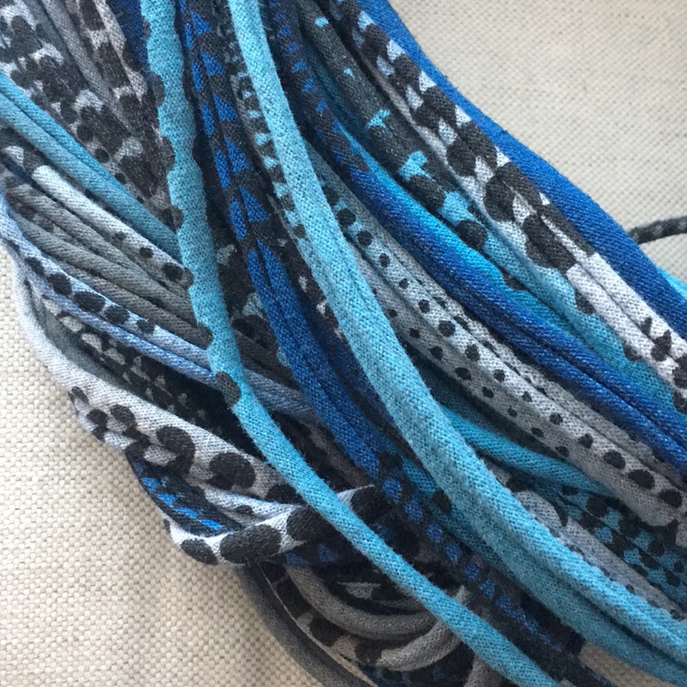 Statement, chunky multi-strand blue fabric necklace - Picture 2 of 4